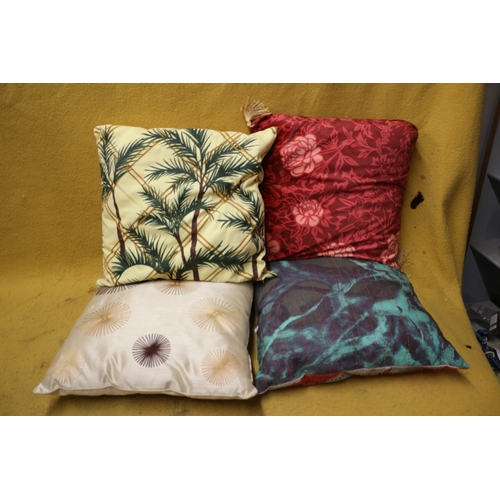 459 - 4 Cushions as new