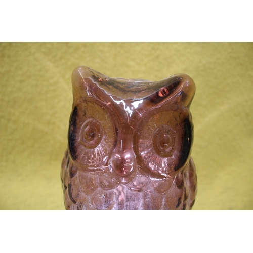 466 - Unusual Glass Owl Light Shade - 21cm Tall