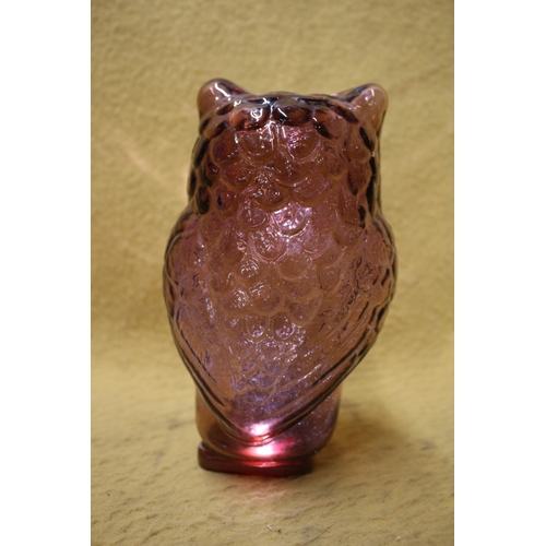 466 - Unusual Glass Owl Light Shade - 21cm Tall