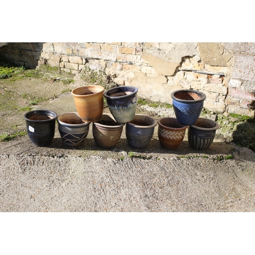 486 - 9 x Plant Pots