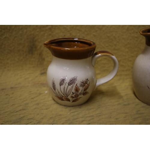 492 - 3 x Japanese Graduated Jugs - Tallest 15cm