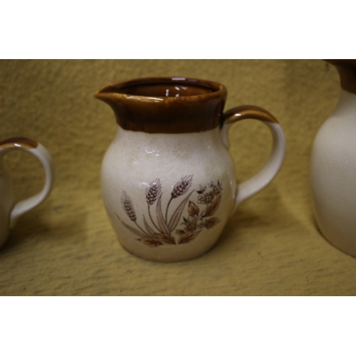 492 - 3 x Japanese Graduated Jugs - Tallest 15cm