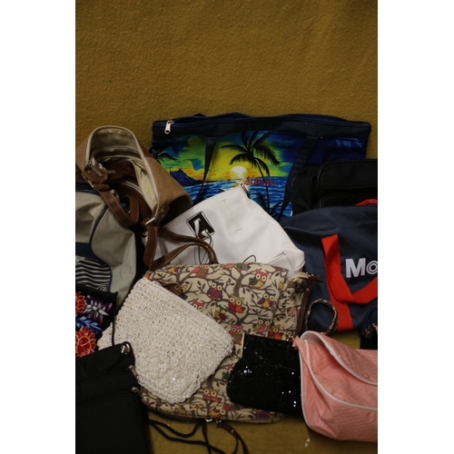 504 - Bundle of Travel, Occasional and Sports Bags