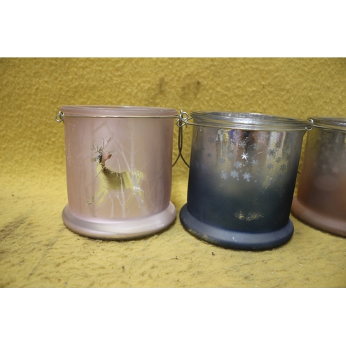 592 - 4 x Glass Candle Holders - 12cm Tall