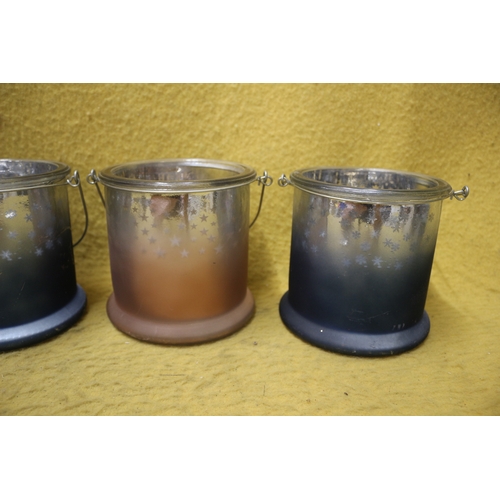 592 - 4 x Glass Candle Holders - 12cm Tall