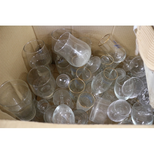 606 - Box of Mixed Glasses