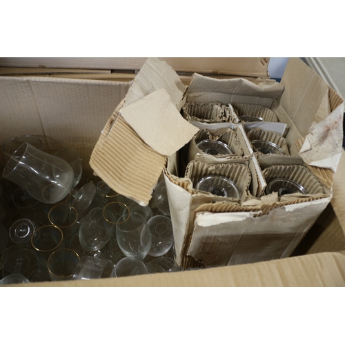 606 - Box of Mixed Glasses