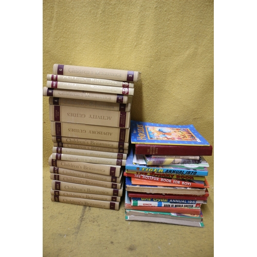 612 - Selection of Books including Children's Britannica Set and Annuals