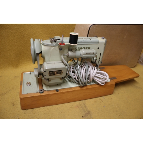 133 - Singer Electric Sewing Machine in Case