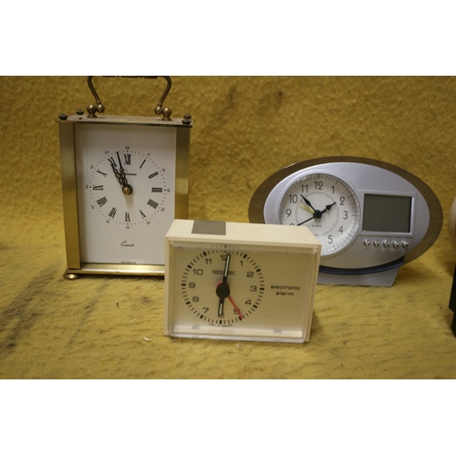 18 - 6 x Vintage Clocks including Smiths