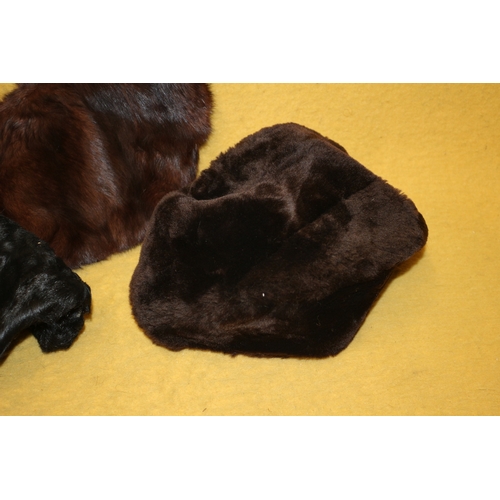 22 - Natural Fur Vintage Scarves and Hat