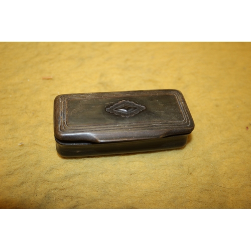 31 - Vintage Bakelite Box - 9cm