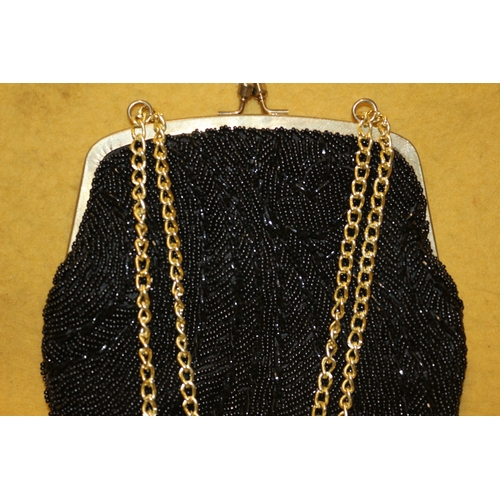 87 - Vintage Beaded Purse Bag with Long Chain Handle - 17 x 15cm