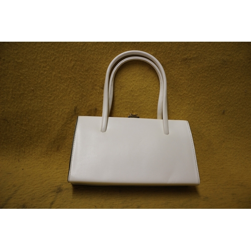 88 - White Leather Handbag Made in Republic of Ireland - 27 x 18cm