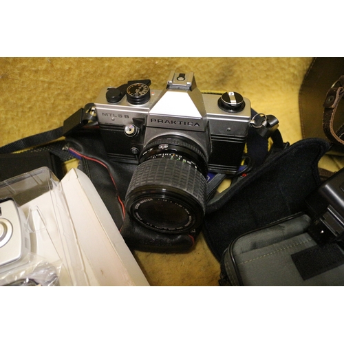 145 - Bundle of Vintage Cameras and Equipment