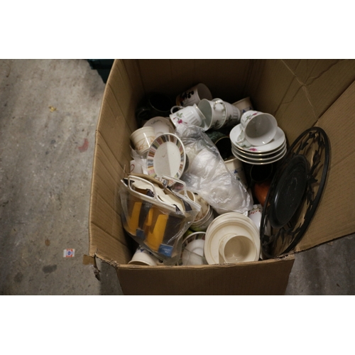 154 - Large Quantity of Cups and Saucers