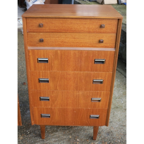 157 - Mid Century Dressing Table with Mirror plus Set of Drawers by Limelight