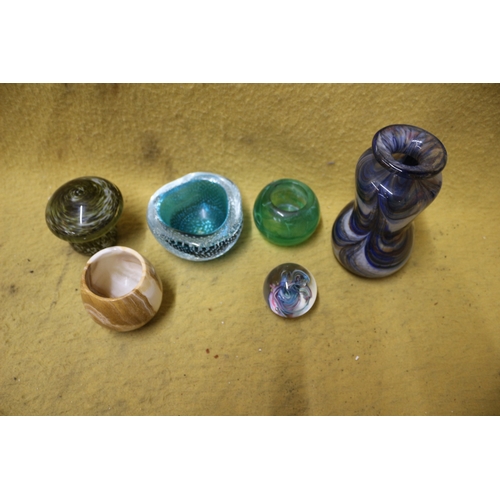 183 - Selection of Coloured Glass Items