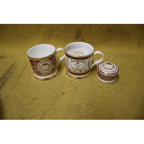 199 - Buckingham Palace Ceramic Cups plus a Trinket Pot