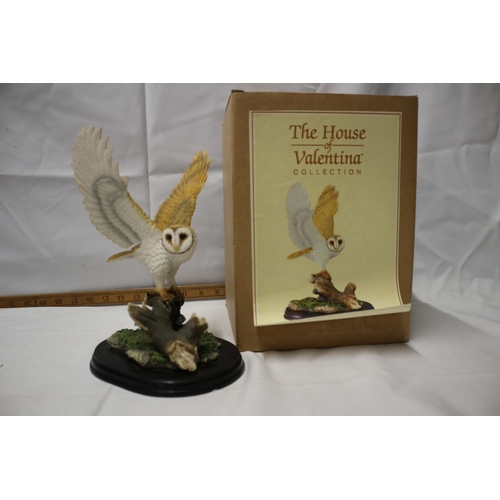 16 - The House of Valentino Barn Owl Figure, 23cm Tall