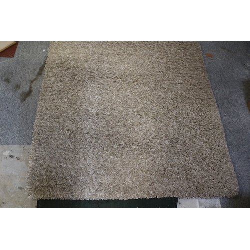 20 - Beige Shaggy Rug, 200cm x 134cm