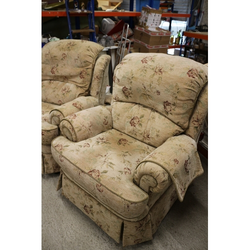 43 - Very Comfortable Sofa plus 2x Matching Armchairs