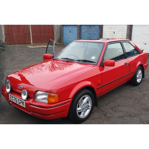 149 - Manufacturer:Ford Model:
XR 3i 
First Registered:1988 Registration No:
E976 GPK 
Mileage:9,080 Chass... 