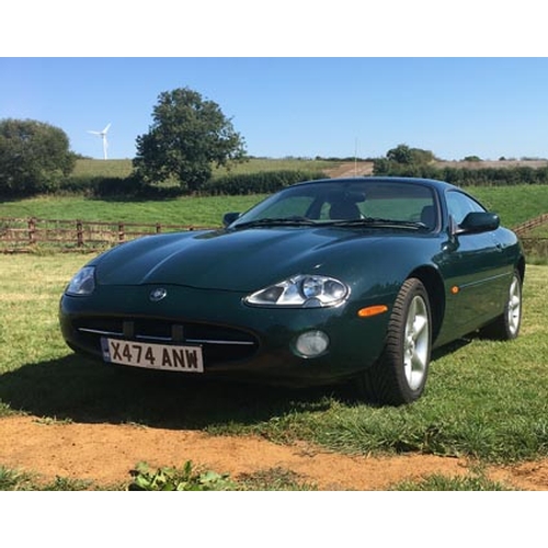 160 - 2000 Jaguar XK8
Registration No: X474 ANW