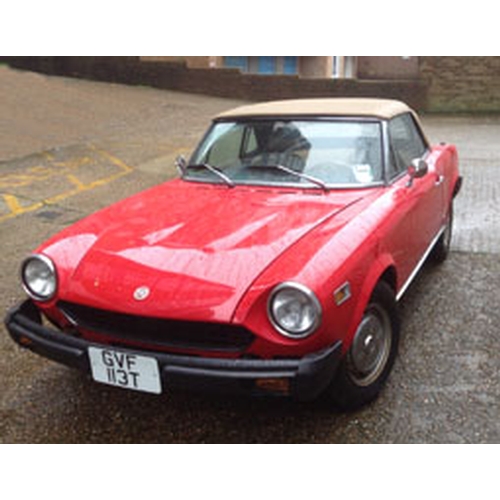 127 - 1978 Fiat 124 Spider
Registration No: GVF 113T