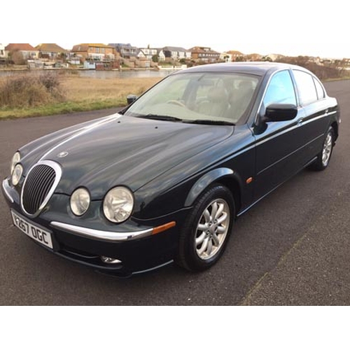 189 - 2000 Jaguar S-Type V6 3.0 SE Automatic
Registration No: V267 OGC