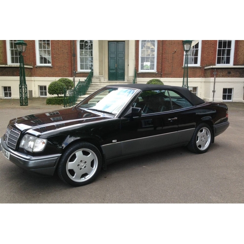 165 - 1996 Mercedes W124 E220 Convertible
Registration No: N64 OGJ