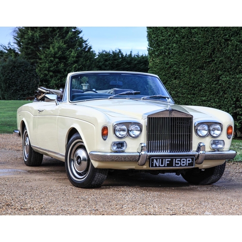 161 - 1976 Roll Royce Corniche
Registration No: NUF 158P