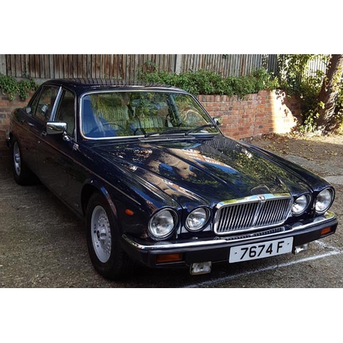 145 - 1988 Jaguar Sovereign V12
Registration No: 7674F