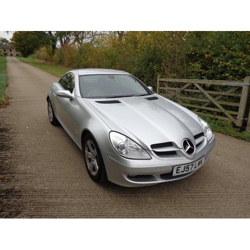 143 - 2007 Mercedes SLK 200
Registration No: EJ57 LWK