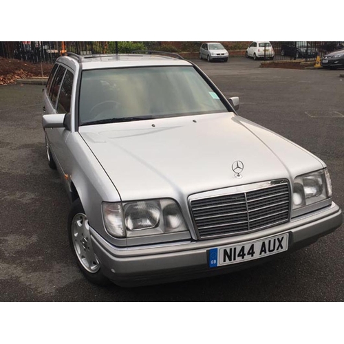 185 - 1995 Mercedes-Benz E280
Registration No: N144 AUX