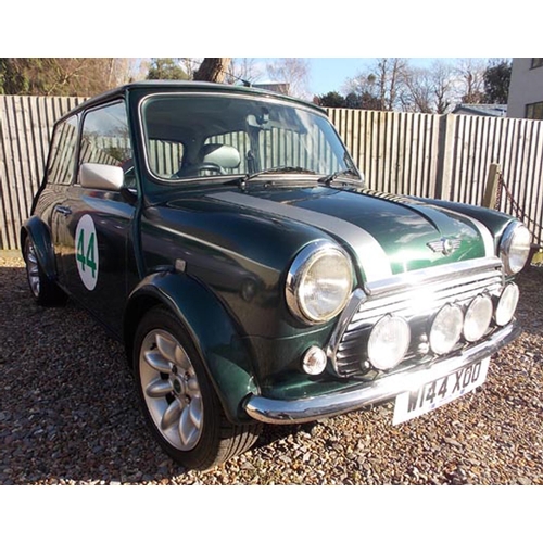 172 - 2000 Rover Mini Cooper Sport
Registration No: W144 XOO