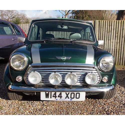 172 - 2000 Rover Mini Cooper Sport
Registration No: W144 XOO