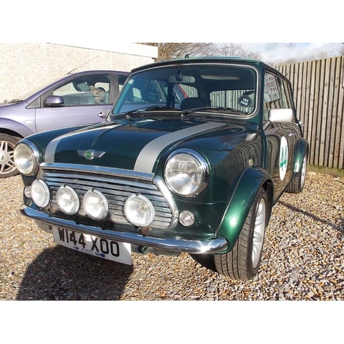 172 - 2000 Rover Mini Cooper Sport
Registration No: W144 XOO