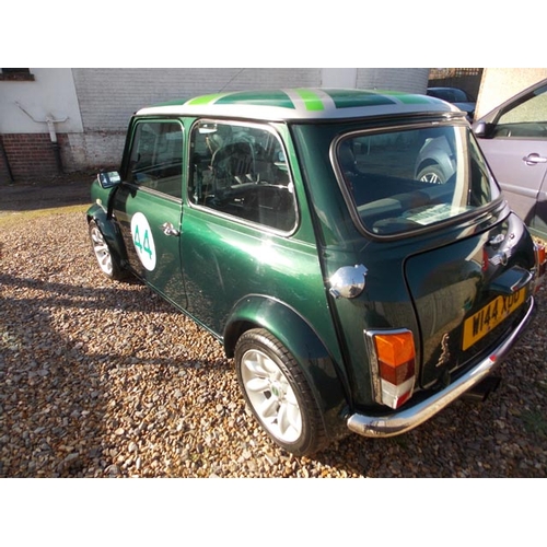 172 - 2000 Rover Mini Cooper Sport
Registration No: W144 XOO