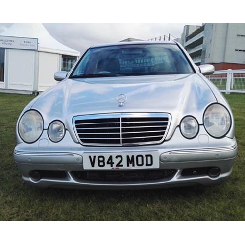 152 - 1999 Mercedes-Benz E55 AMG Auto
Registration No: V842 MOD