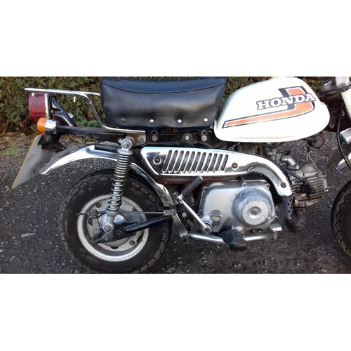 105 - 1978 Honda Z50J Monkey bike
Registration No: YEL 901S