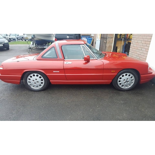 174 - 1992 Alfa Romeo Spider S4
Registration No: J348 GGC