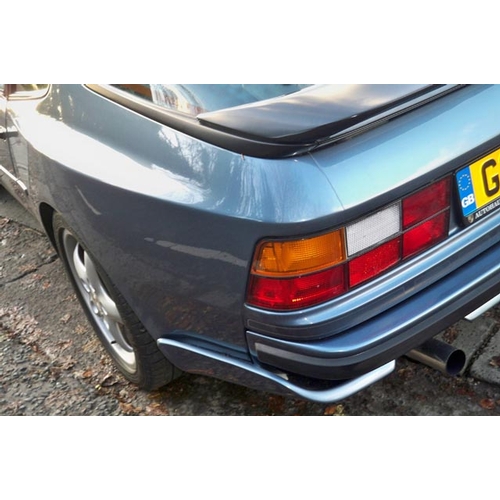 157 - 1990 Porsche 944 Turbo
Registration No: G341 LNY