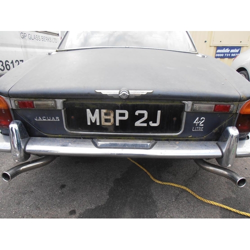 171 - 1970 Jaguar XJ6 4.2 Manual
Registration No: MBP 2J