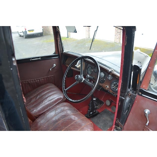 120 - 1933 Austin 10/4
Registration No: CG 4068