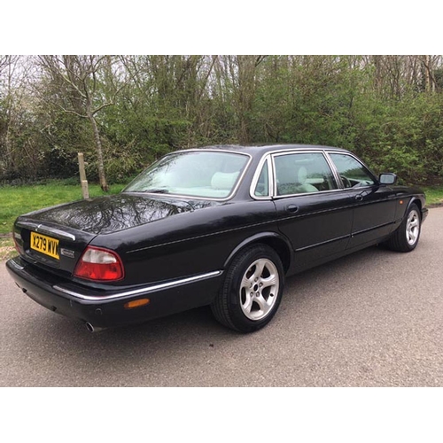 178 - 2001 Jaguar XJ8 LWB Auto 
Registration No: X279 WVW