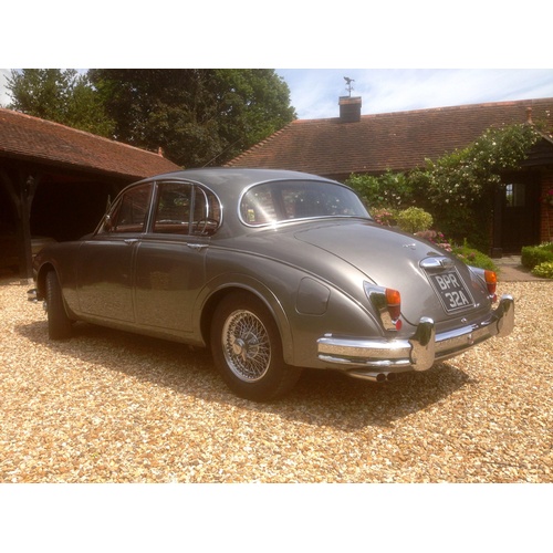 138 - 1964 JAGUAR MK2 3.4 MANUAL WITH OVERDRIVE
REGISTRATION NO: BPR 32A