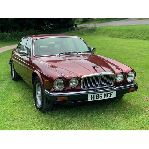 111 - 1991 JAGUAR SERIES 3 V12 SOVEREIGN
REGISTRATION NO: H186 MCF