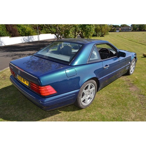 162 - 1998 MERCEDES-BENZ SL 320 AUTO
REGISTRATION NO: R139 NPN