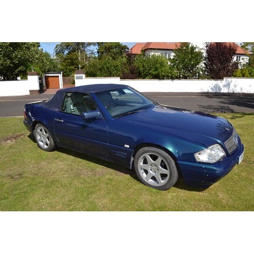 162 - 1998 MERCEDES-BENZ SL 320 AUTO
REGISTRATION NO: R139 NPN